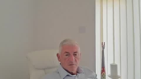 Snapshot of she52 chatting on July 6, 2026, 1:30 pm she52 online show from July 6, 2026, 1:30 pm