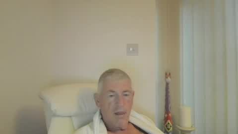 Snapshot of she52 chatting on July 18, 2026, 8:23 pm she52 online show from July 18, 2026, 8:23 pm