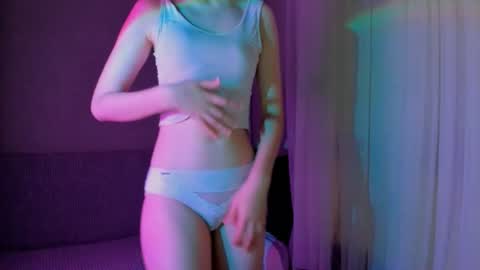 Snapshot of she_angell chatting on June 13, 2026, 1:42 pm Anny online show from June 13, 2026, 1:42 pm