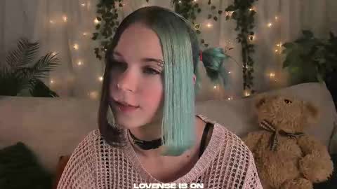 Anika online show from October 9, 2025, 12:03 pm