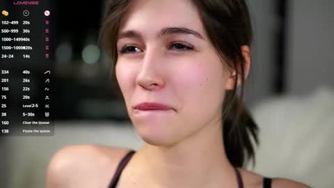 Snapshot of sheenadu chatting on October 21, 2025, 3:13 pm Tessa online show from October 21, 2025, 3:13 pm