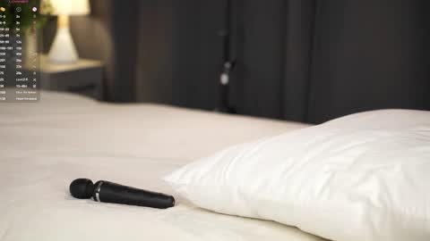 Tessa online show from February 10, 2026, 2:37 am