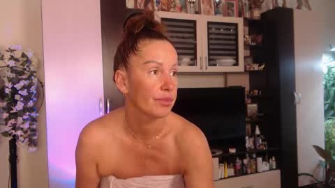 Sheila GMT 2 Tuesday Wednesday Friday Saturday Sunday- 8  5  online show from October 15, 2025, 5:07 am