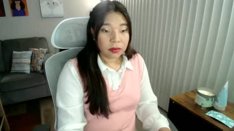 Snapshot of sheilyn_smith chatting on June 24, 2026, 4:33 am sheilyn_smith online show from June 24, 2026, 4:33 am