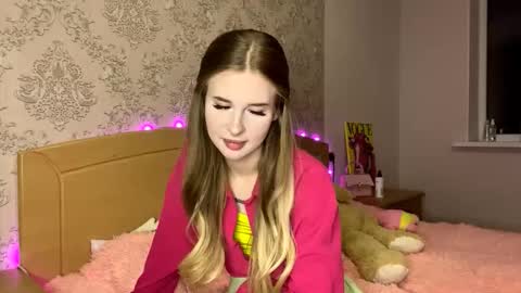 Jenny online show from October 4, 2025, 8:40 pm