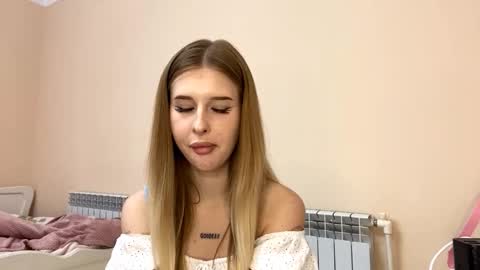 Jenny online show from October 7, 2025, 9:45 pm