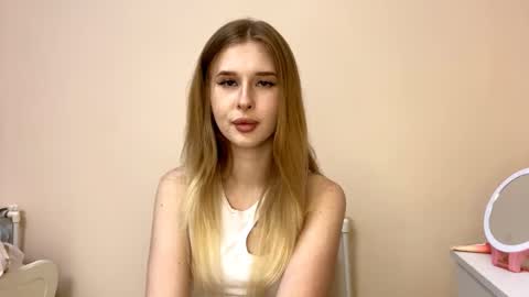 Jenny online show from October 9, 2025, 8:18 pm