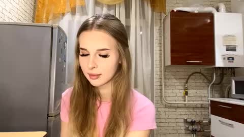 Jenny online show from October 19, 2025, 8:09 pm