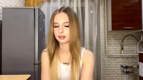 Jenny online show from October 20, 2025, 8:20 pm