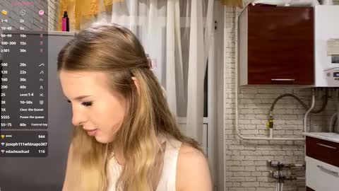 Jenny online show from October 26, 2025, 8:15 pm