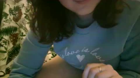 shelby_dust online show from November 9, 2025, 7:23 pm