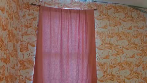 Erika online show from October 6, 2025, 6:49 pm