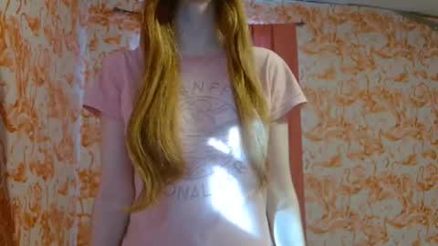 Erika online show from November 23, 2025, 8:19 pm