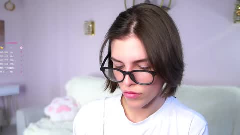 Alex online show from October 2, 2025, 1:45 am