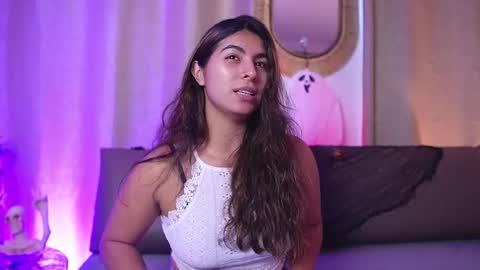  Transmission schedule Monday - Friday 715 am to 200 pm time Colombia  online show from October 16, 2025, 2:29 pm