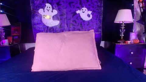 Shelsy online show from October 10, 2025, 11:53 am