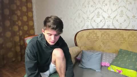 Max online show from October 1, 2025, 8:15 pm