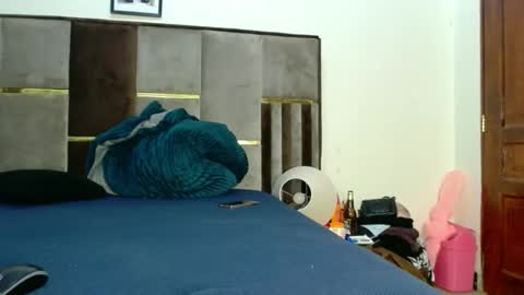 Snapshot of sherrysaa chatting on March 3, 2025, 3:20 pm Sherry l online show from March 3, 2025, 3:20 pm