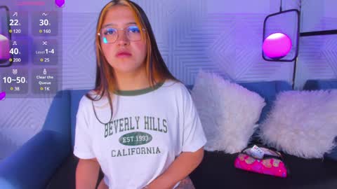 Snapshot of sherydan_love chatting on January 17, 2025, 11:06 am mia online show from January 17, 2025, 11:06 am