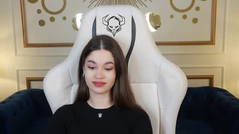 Snapshot of sheryl_elegance chatting on December 4, 2024, 12:25 pm Sheryl online show from December 4, 2024, 12:25 pm