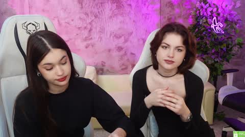 Snapshot of sheryl_elegance chatting on January 14, 2025, 2:43 pm Sheryl online show from January 14, 2025, 2:43 pm