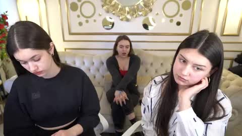 Snapshot of sheryl_elegance chatting on March 4, 2025, 2:32 pm Sheryl online show from March 4, 2025, 2:32 pm