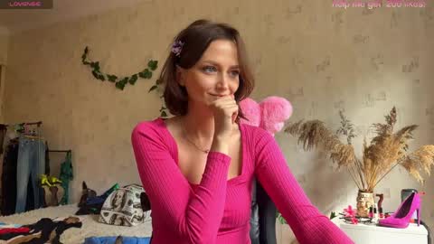 Snapshot of sheslike_firstlove chatting on May 14, 2026, 1:40 pm Vanessa online show from May 14, 2026, 1:40 pm