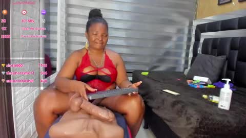 Snapshot of sheyla__ebony chatting on April 18, 2026, 12:47 am sheyla__ebony online show from April 18, 2026, 12:47 am