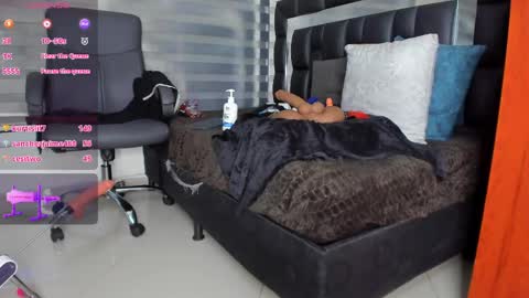 Snapshot of sheyla__ebony chatting on May 1, 2026, 10:53 am sheyla__ebony online show from May 1, 2026, 10:53 am