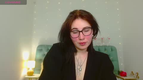 Snapshot of shiraazsh chatting on May 5, 2026, 8:50 pm shiraazsh online show from May 5, 2026, 8:50 pm