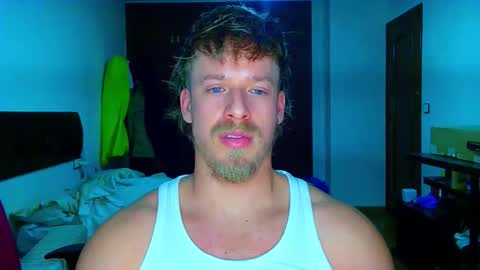 Cick Goreskin online show from February 7, 2026, 4:49 am