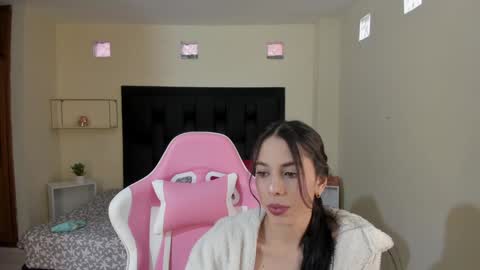  kendal  online show from January 2, 2025, 12:57 pm