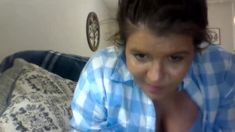 Snapshot of shmuberryfarms chatting on March 6, 2025, 3:02 pm shmooinaround online show from March 6, 2025, 3:02 pm