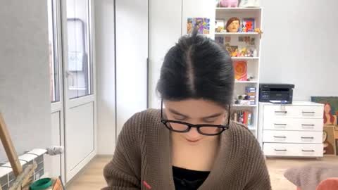 Snapshot of shontagrabowski chatting on February 6, 2026, 12:08 pm Marie online show from February 6, 2026, 12:08 pm