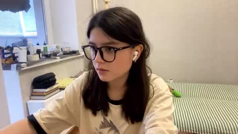 Snapshot of shontagrabowski chatting on July 16, 2026, 1:39 pm Marie online show from July 16, 2026, 1:39 pm