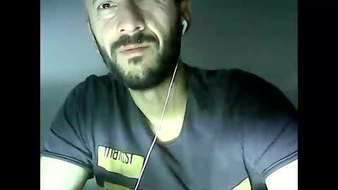 Snapshot of shooter_coool chatting on October 3, 2025, 10:18 pm shooter_coool online show from October 3, 2025, 10:18 pm