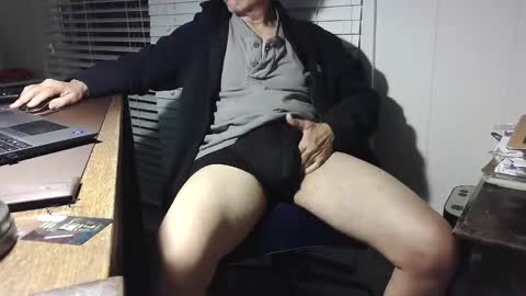 nikolas send dm for an appointment online show from November 3, 2025, 1:29 am