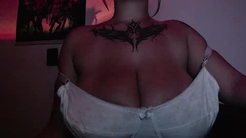 Snapshot of shopie_hank chatting on January 25, 2025, 2:26 am Shopie Hank online show from January 25, 2025, 2:26 am
