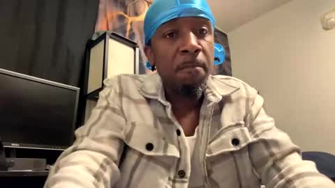 Short dog online show from October 18, 2025, 8:37 am