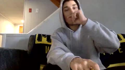 shortiesn40s online show from October 27, 2025, 3:16 pm