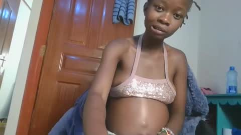 Snapshot of shortnswee254 chatting on March 12, 2026, 7:20 pm shortnswee254 online show from March 12, 2026, 7:20 pm