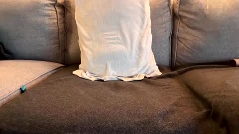 showoffnyc online show from April 15, 2026, 12:28 am