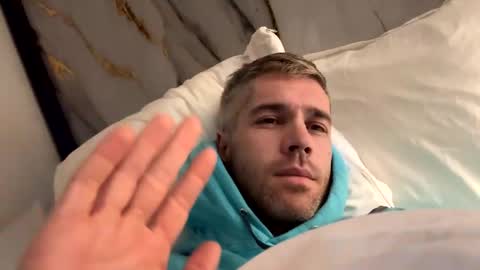 Snapshot of shreddylong chatting on November 17, 2025, 9:26 am shreddylong online show from November 17, 2025, 9:26 am