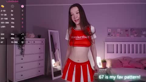 Neila online show from November 7, 2025, 2:06 pm