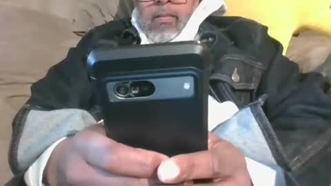 Snapshot of shy333 chatting on February 27, 2025, 2:21 pm SHY333 online show from February 27, 2025, 2:21 pm