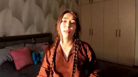 Mika online show from October 20, 2025, 2:01 am