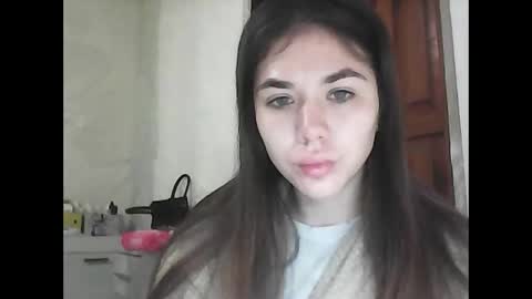 Snapshot of shy_beauty03 chatting on November 14, 2025, 12:15 pm shy_beauty03 online show from November 14, 2025, 12:15 pm