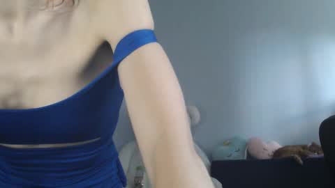 Snapshot of shy_moony chatting on September 23, 2025, 2:09 pm just Alex online show from September 23, 2025, 2:09 pm
