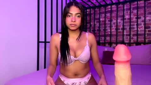 shy_nala online show from May 19, 2026, 9:21 pm