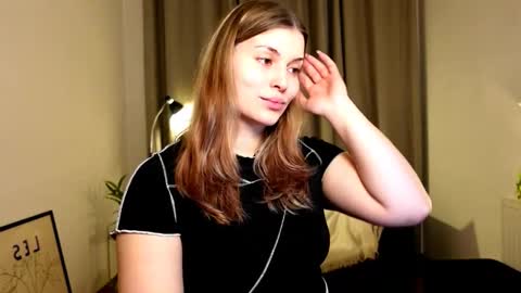 Snapshot of shy_nerd_babyy chatting on January 2, 2025, 4:46 pm shy_nerd_babyy online show from January 2, 2025, 4:46 pm